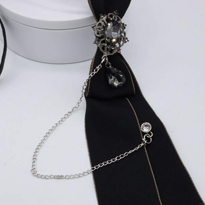 Corbata gótica con cadena meta - Bow Tie Pre Tied reseña y precio